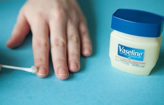 Kem dưỡng ẩm Vasaline