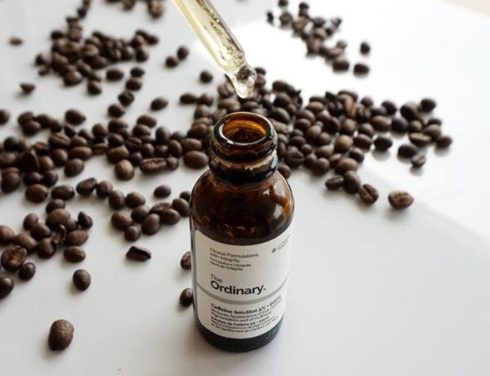 Serum Trị Thâm Mắt Loại Nào Hiệu Quả Nhất Hiện Nay? Cập Nhật 08-2025